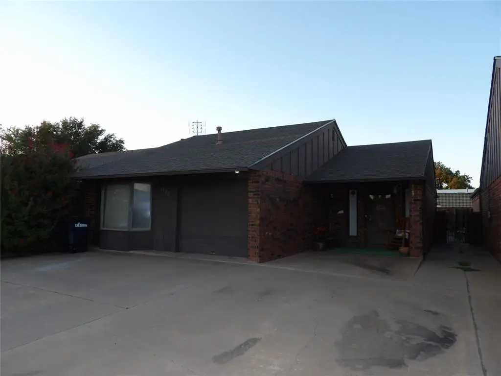 2122 Camelot Drive, Enid, OK 73703 - #1