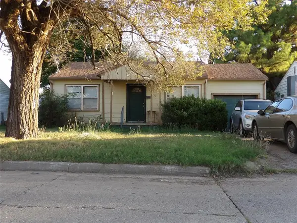 305 W Hickory Avenue, Enid, OK 73701