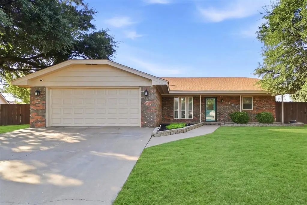 1208 S Trail Drive, Altus, OK 73521 - #1