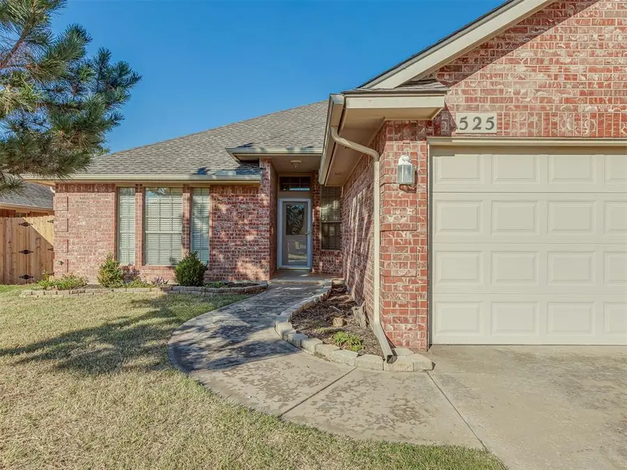 525 Madeline Lane, Moore, OK 73160 - #2