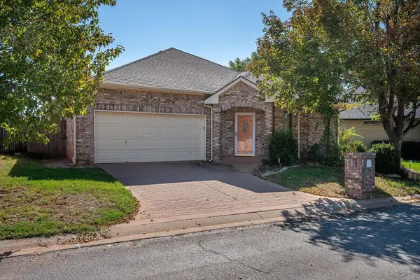 11904 Barrywood Drive, Oklahoma City, OK 73120