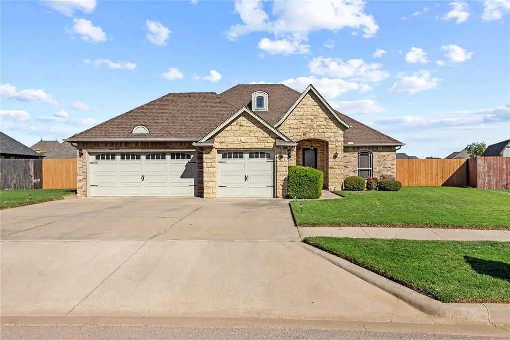 1304 Crimson Drive, Weatherford, OK 73096 - #1