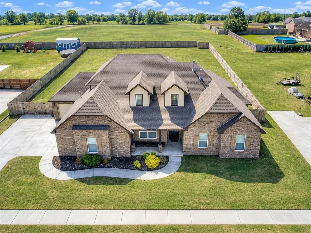 2817 Bens Circle, Yukon, OK 73099 - #1