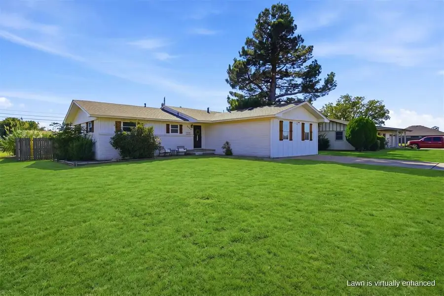 1608 Wilson Street, Altus, OK 73521 - #3