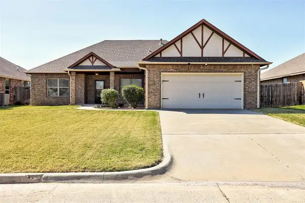 1301 Ridgeway Drive, Moore, OK 73160