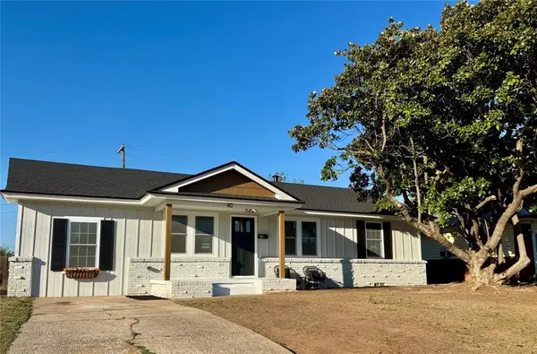 40 Village Drive, Chickasha, OK 73018