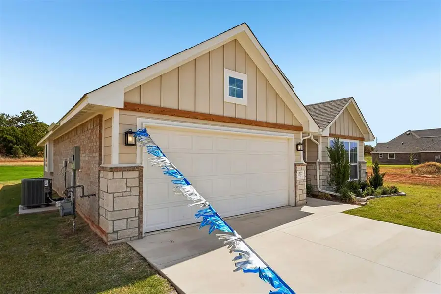 1312 Lighthorsemen Way, Choctaw, OK 73020 - #2