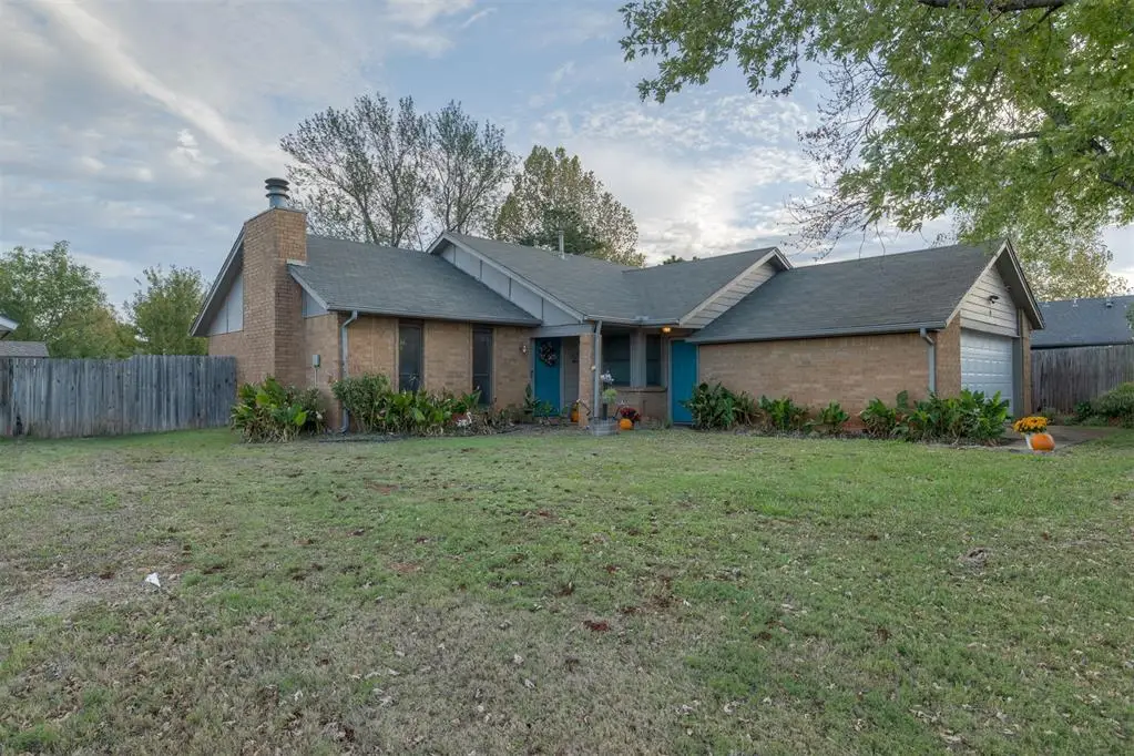 2601 Pennington Avenue, Edmond, OK 73012 - #1