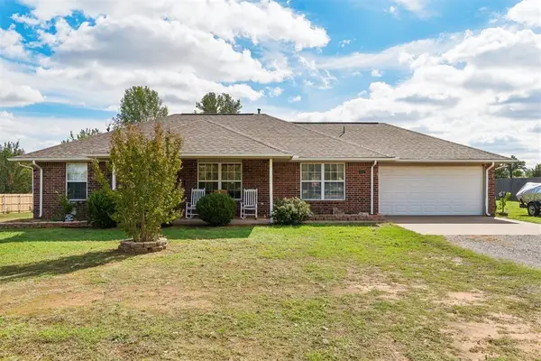 2387 Holden Lane, Blanchard, OK 73010