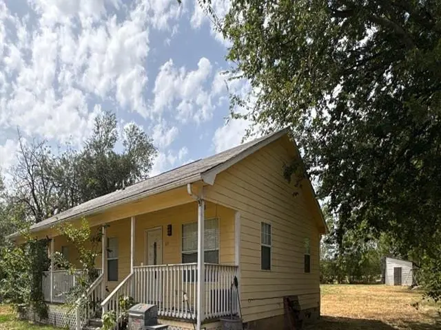 609 S Cleveland, Cushing, OK 74023 - #2