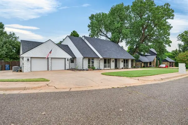 1809 Nighthawk Court, Edmond, OK 73034