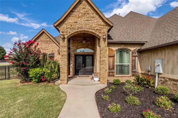 413 S Riverside Drive, Moore, OK 73160