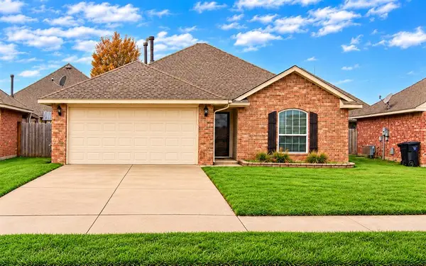 4405 Apple Blossom Circle, Moore, OK 73160
