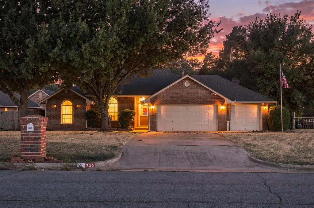 720 Parkwoods Drive, Noble, OK 73068 - #1