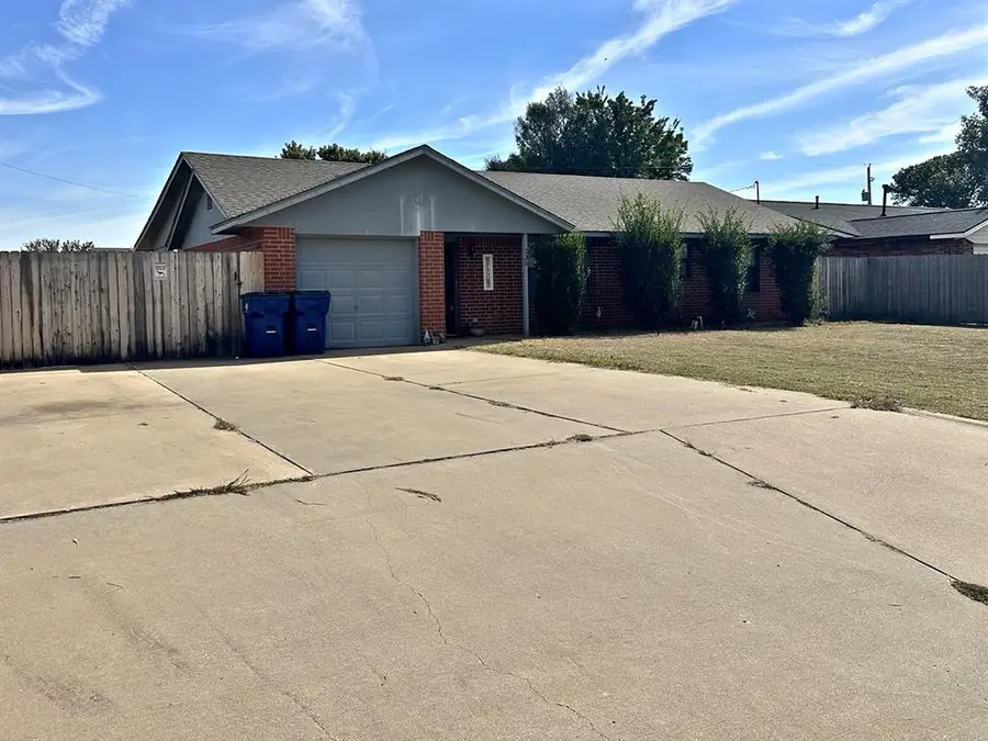 235 Deer Drive, Cache, OK 73527 - #2