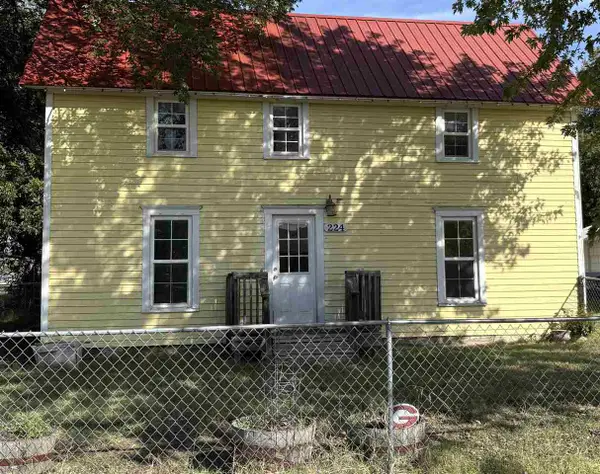 224 W Cherokee Street, Garber, OK 73738