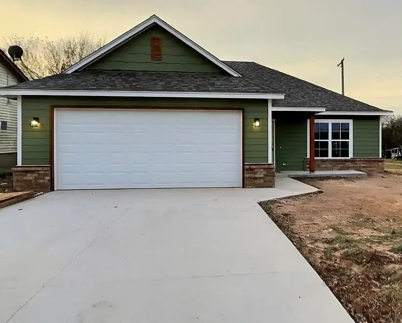 1019 N Central Street, Cushing, OK 74023 - Image #1