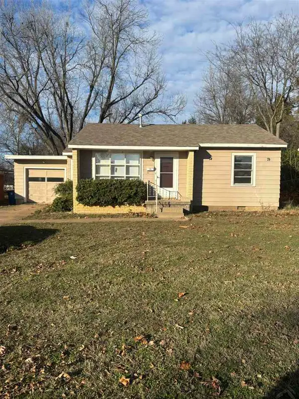 1406 E 3rd Avenue, Stillwater, OK 74074