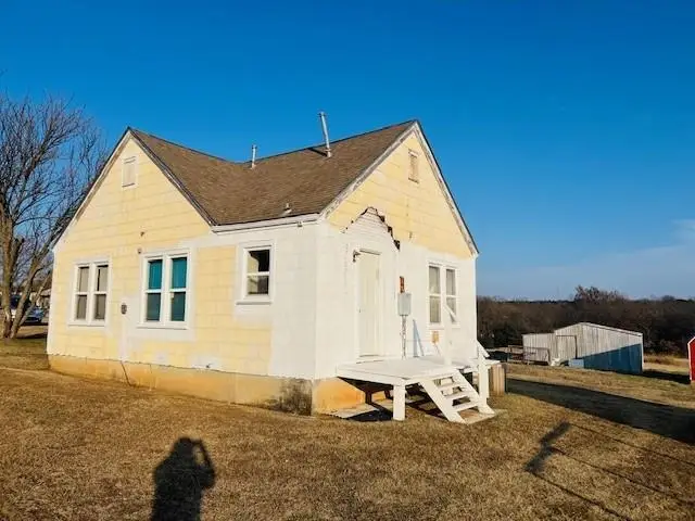 1519 S Underwood Road, Yale, OK 74085 - Image #1
