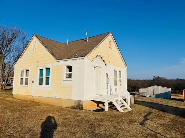 1519 S Underwood Road, Yale, OK 74085