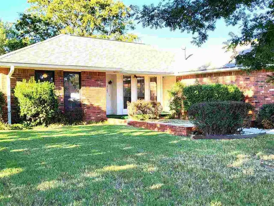 2107 Donner, Ponca City, OK 74604-0000 - Image #2