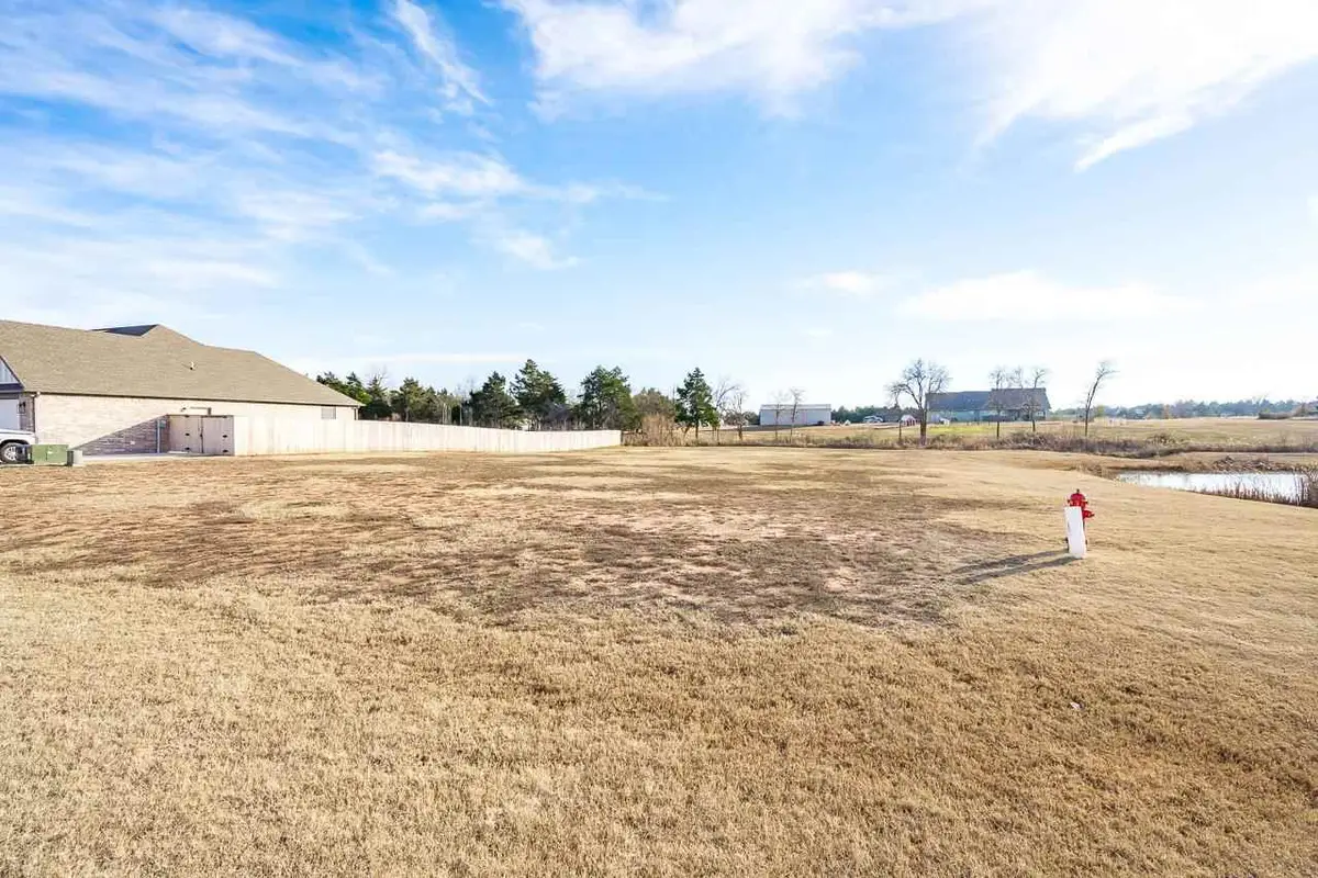 201 E Blanco Bend Drive, Stillwater, OK 74074 - Image #1