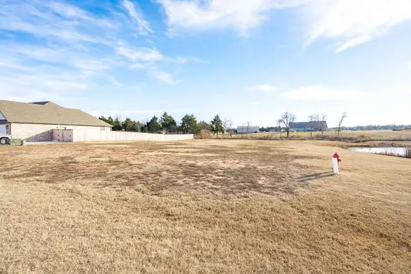 201 E Blanco Bend Drive, Stillwater, OK 74074