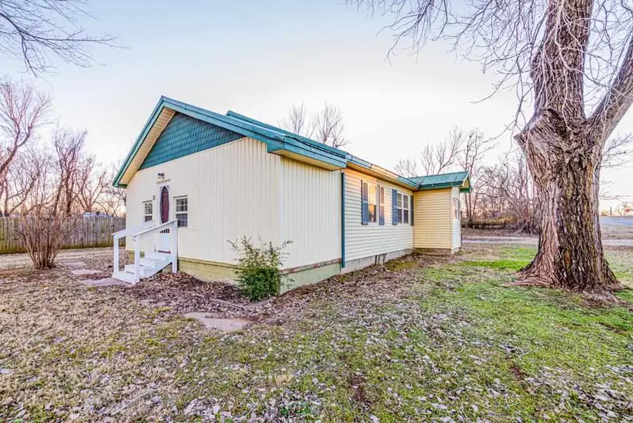 21 N 2nd Street, Tryon, OK 74875 - Image #2