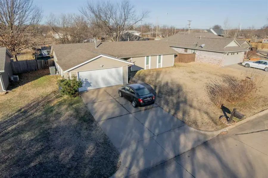 1520 N Denver Court, Stillwater, OK 74075-0000 - Image #2