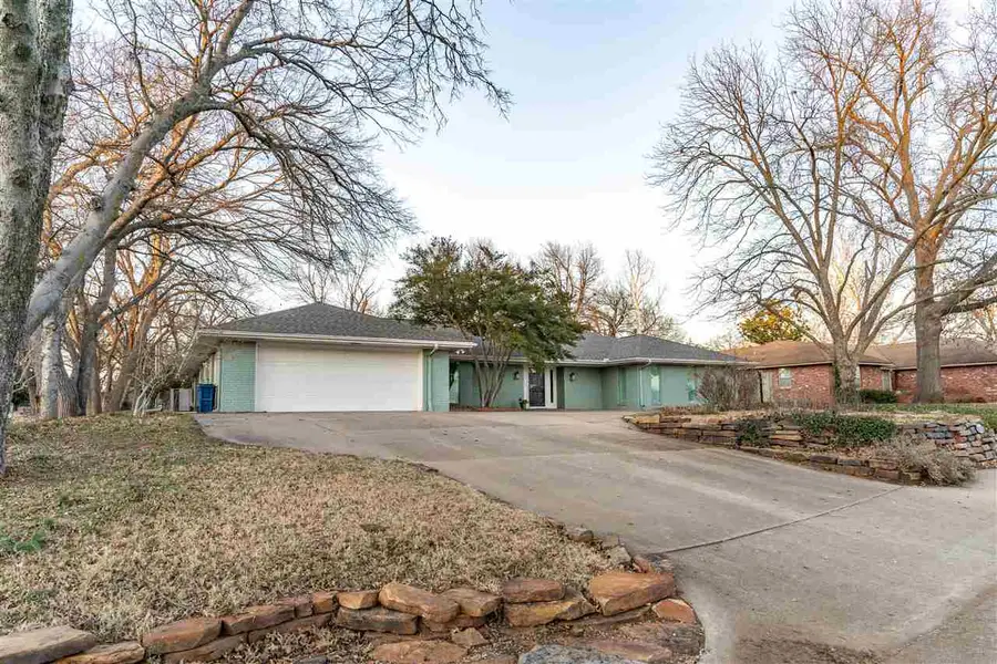 2406 W 10th Avenue, Stillwater, OK 74074-1922 - Image #3