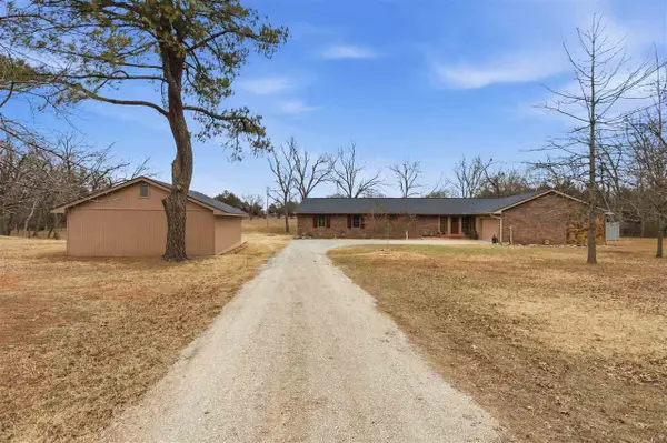 609 N Stoney Crk, Stillwater, OK 74075-8821