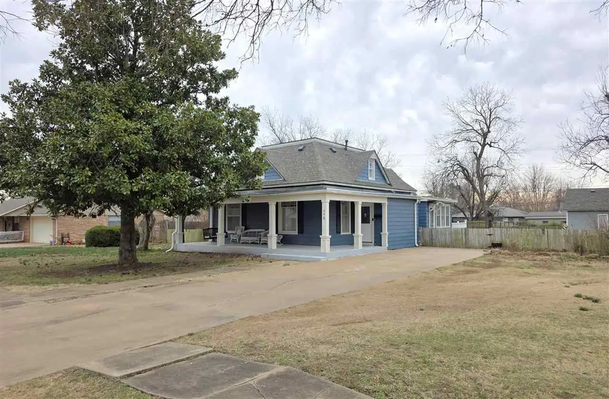734 Ivanhoe, Perry, OK 73077-4242 - #1