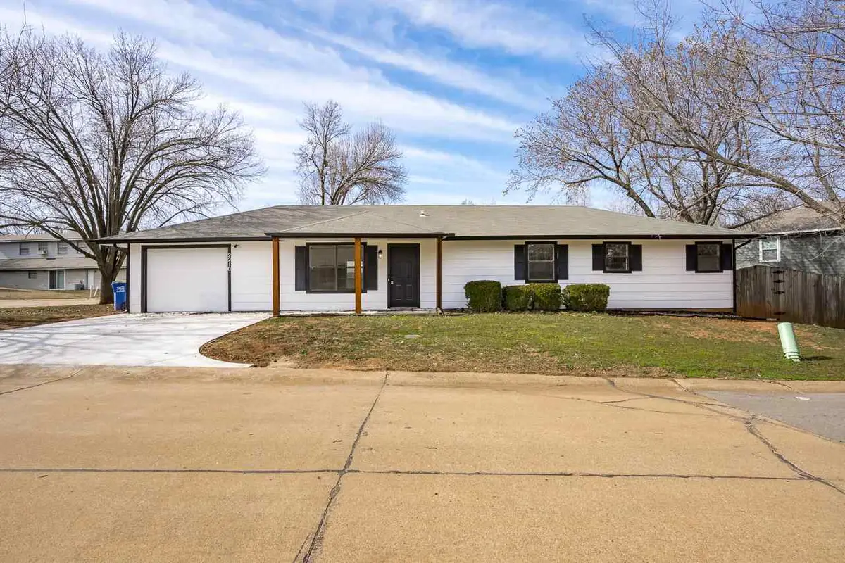 2210 E Crestwood Drive, Stillwater, OK 74075 - #1