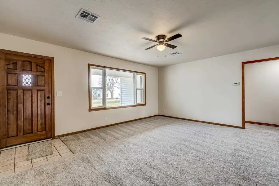 1006 Kaw, Perry, OK 73077 - #2