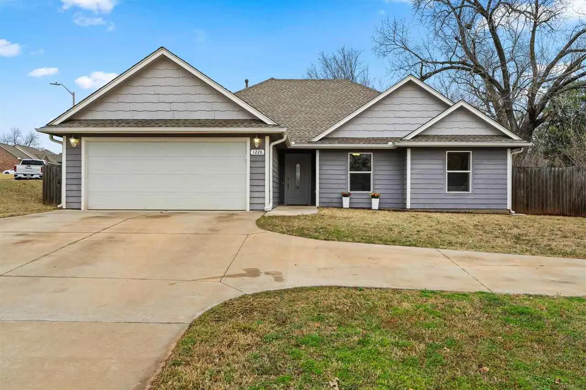 1228 E Virginia Avenue, Stillwater, OK 74075 - #1