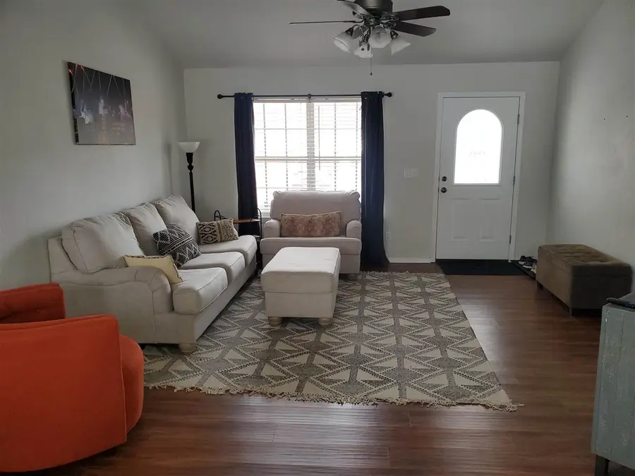 2317 E Sycamore Drive, Stillwater, OK 74075 - #2