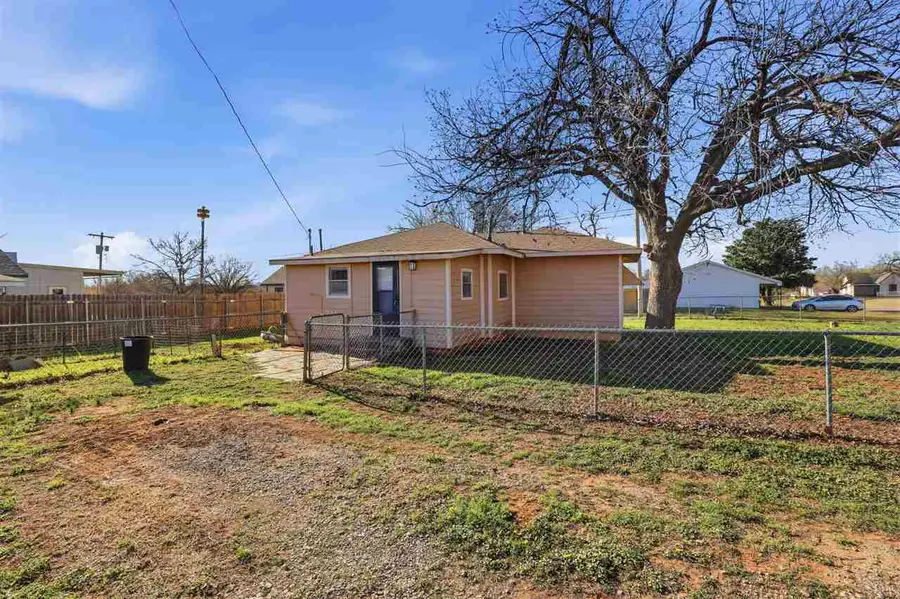 1010 5th, Perry, OK 73077 - #3