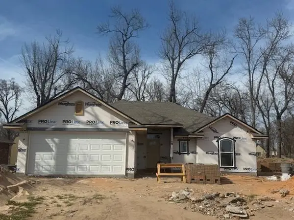 605 Oak Tree Avenue, Perkins, OK 74059