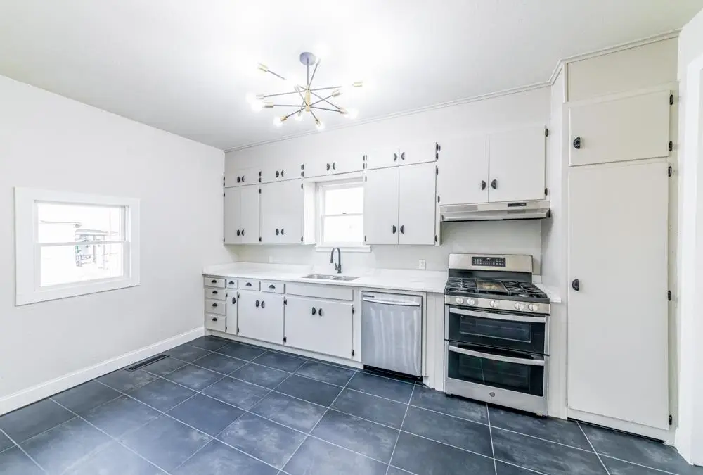 209 N 8th Street, Ponca City, OK 74601 - #1