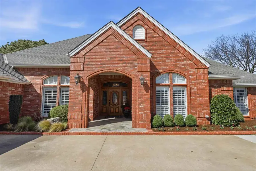 2405 Copperfield Circle Circle, Ponca City, OK 74604 - #2