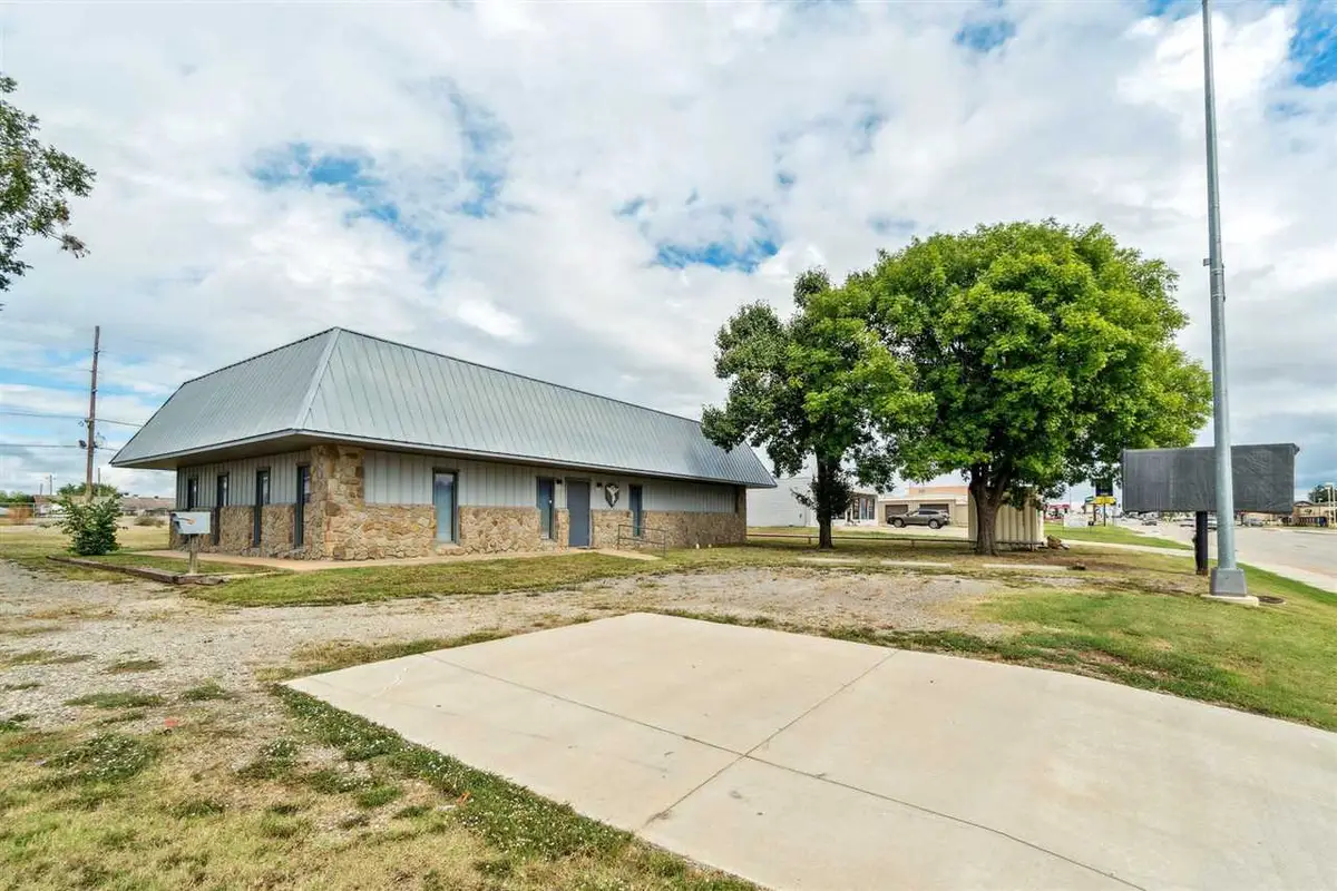 1236 E Main Street, Cushing, OK 74023 - #1