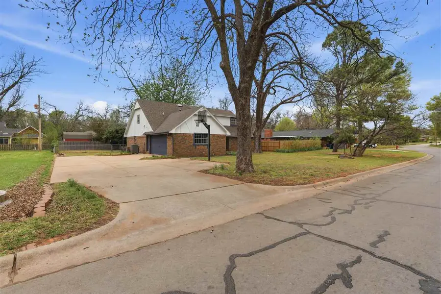 1414 N Wildwood Drive, Stillwater, OK 74075-0000 - #2