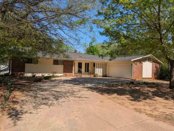 714 W Lakeshore Drive, Stillwater, OK 74075