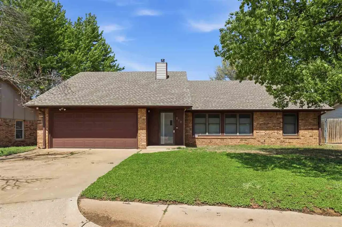 712 E Park Place, Stillwater, OK 74075-1716 - #1
