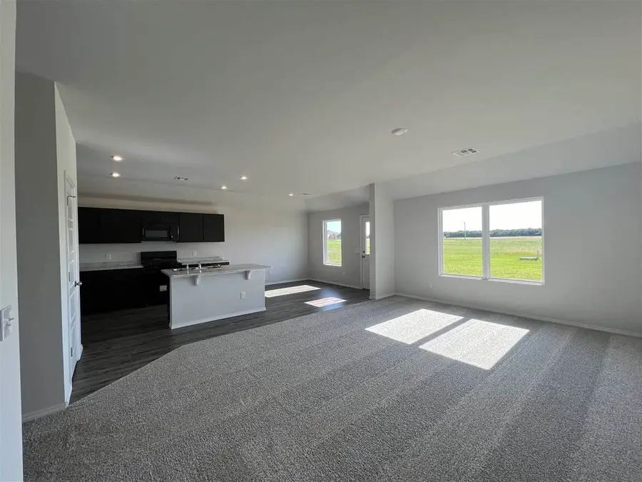 901 NE 2nd Street, Perkins, OK 74059 - #3