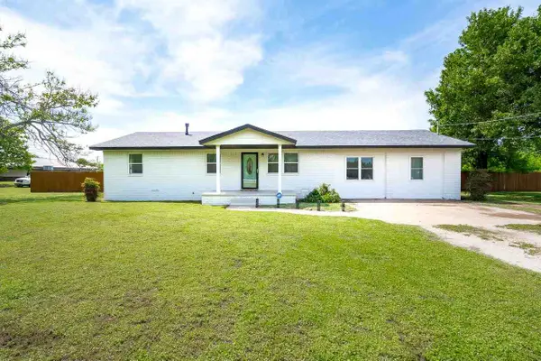 607 N 2nd, Perry, OK 73077-4805