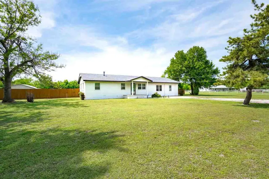 607 N 2nd, Perry, OK 73077-4805 - #3