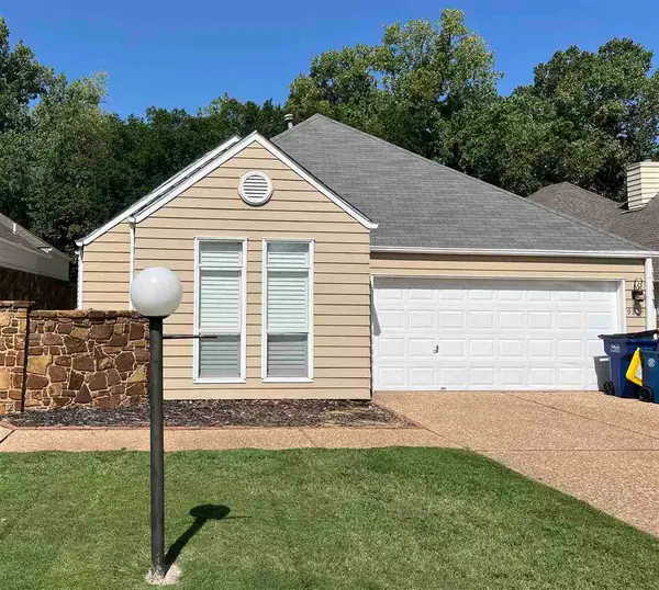 922 S Woodcrest Dr, Stillwater, OK 74074