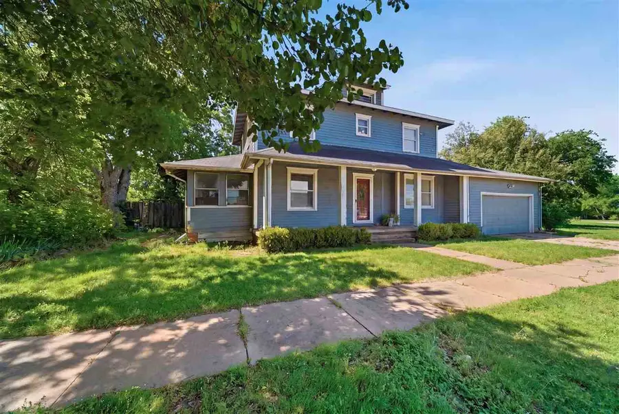 117 E Kiowa Street, Hunter, OK 74640 - #2