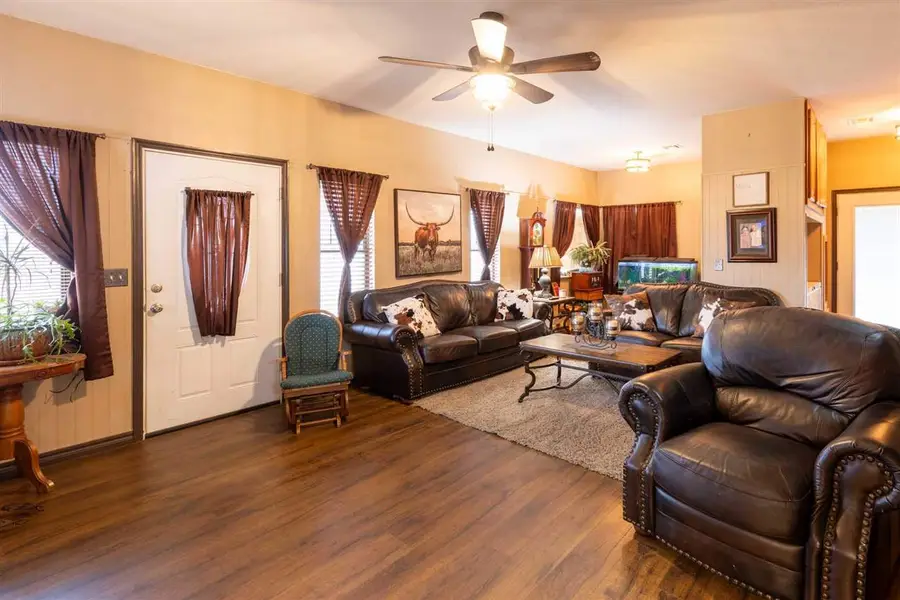 307 3rd Street, Morrison, OK 73061 - #2